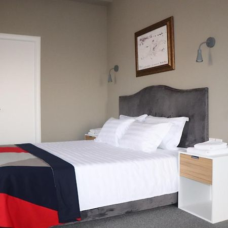Mika Hotel الماتي المظهر الخارجي الصورة